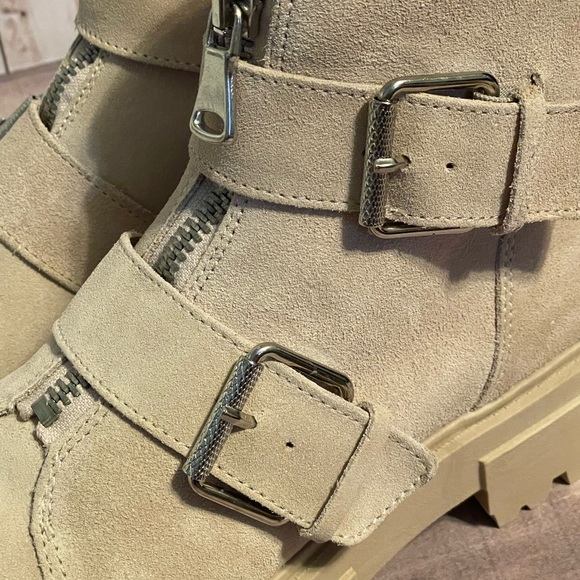 NEW in BOX Dolce Vita AVARI Dune Suede tan size 7 LEATHER combat Boots MSRP $160 - Picture 13 of 16